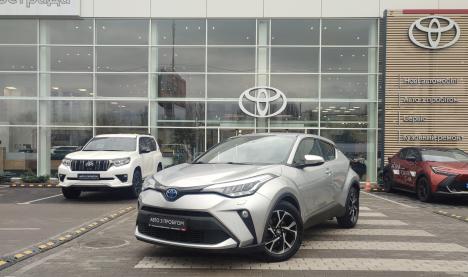 Toyota C-HR Toyota C-HR 2000 л.с.