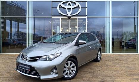 Toyota AURIS  Toyota AURIS  132 л.с.