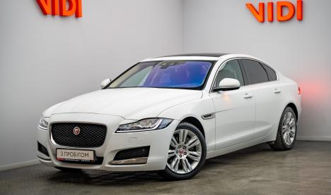 JAGUAR XF JAGUAR XF 180 л.с.