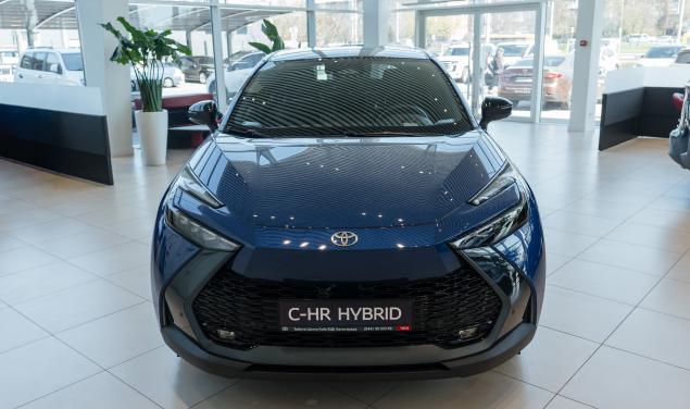 Toyota C-HR Premium Premium 152 л.с.