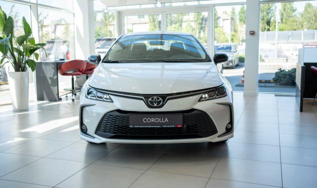 Toyota COROLLA Live Live 132 л.с.