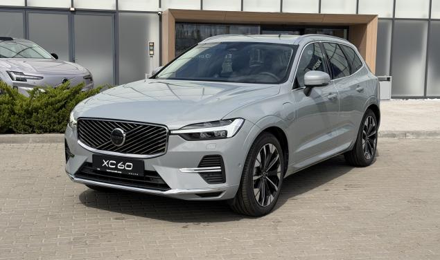 Volvo XC60 Plug-in Hybrid Ultra Dark Ultra Dark 453 к.с.