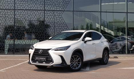 Lexus NX200 Lexus NX200 173 л.с.