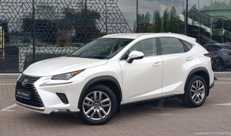Lexus NX200 Lexus NX200 173 л.с.