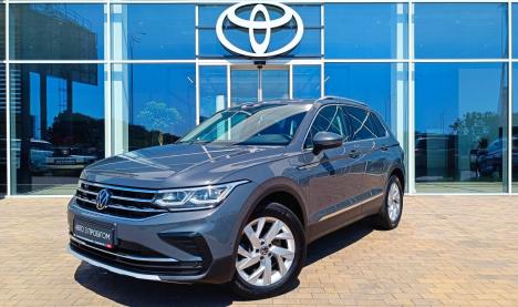Volkswagen Tiguan Volkswagen Tiguan 220 л.с.