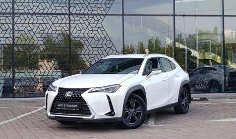 Lexus UX250h Lexus UX250h 184 к.с.