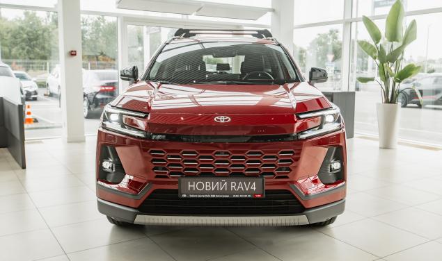 Toyota RAV4 Premium Premium 239 к.с.