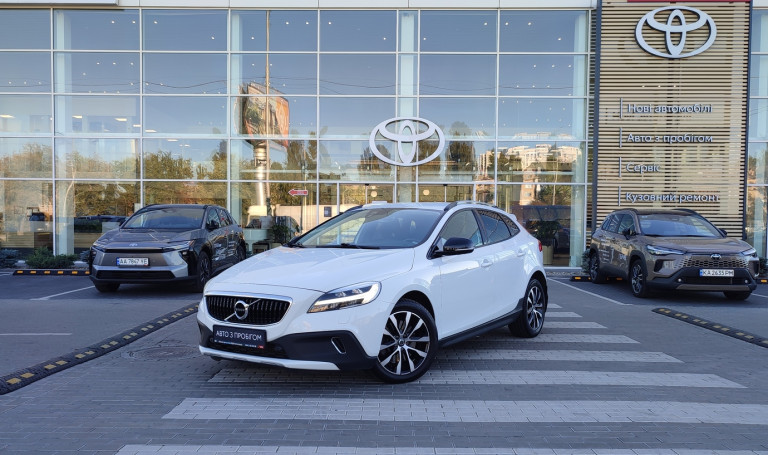 Volvo V40