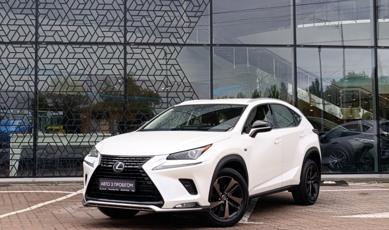 Lexus NX200