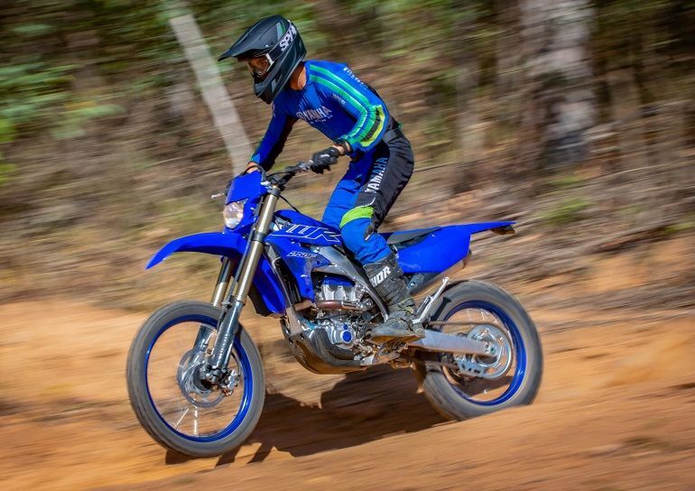 programma-obucheniya-na-wr-250f