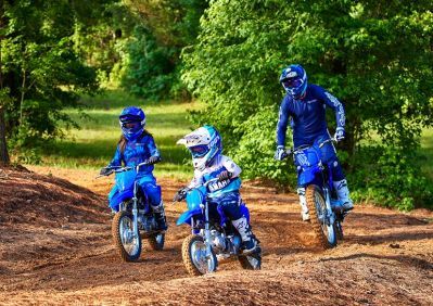 novorichni-podarynku-vid-yamaha