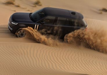 770_Range Rover Electric.jpg