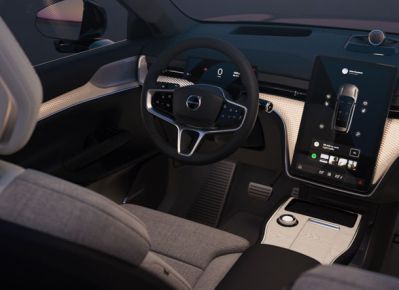Новий EX90 вже в Україні.  Покликаний бути найбільш безпечним Volvo!