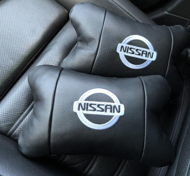 Подушка підголівника з логотипом NISSAN (43572)