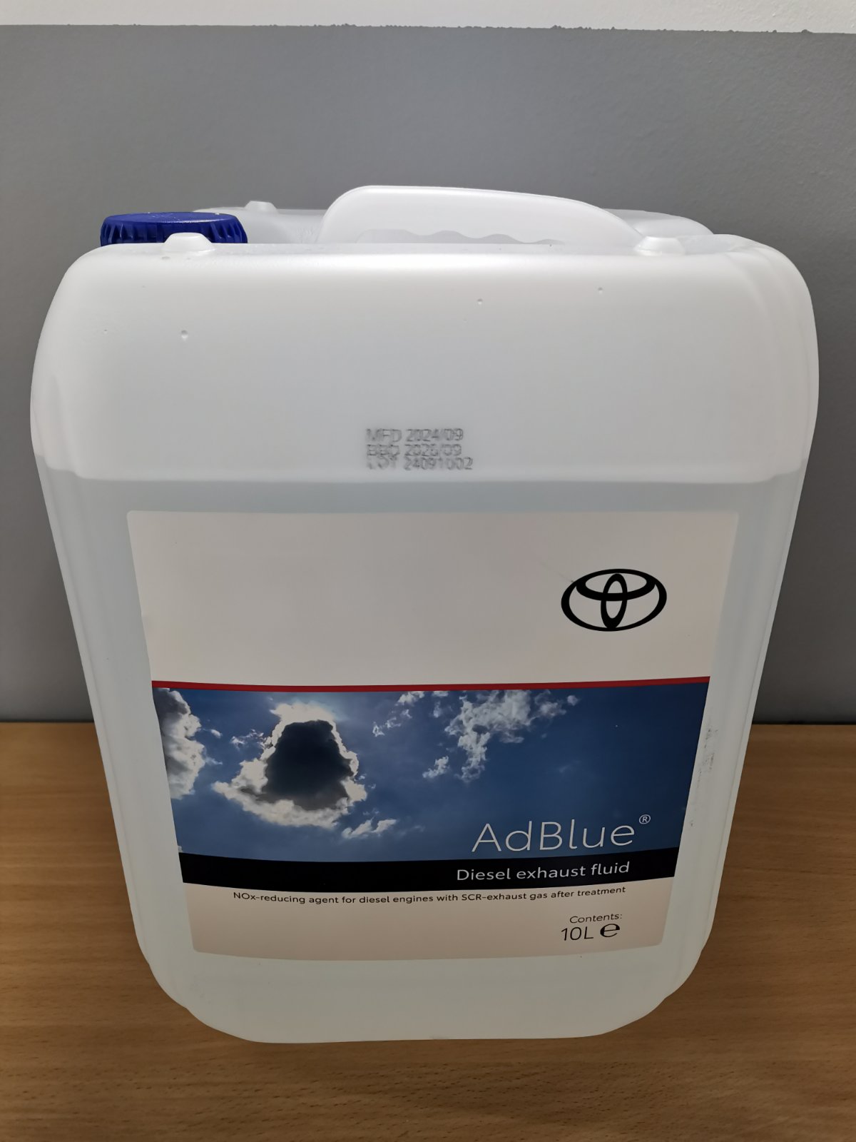 Водяний розчин сечовини 10л (TOYOTA) (08890-81020) (37600)